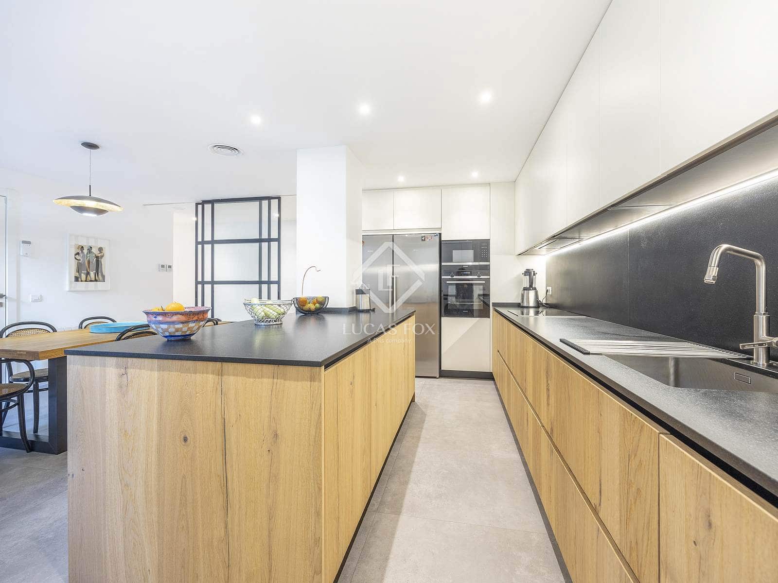 4 slaapkamer Appartement te koop in Valencia stad - € 1.690.000 (Ref: 9447423)