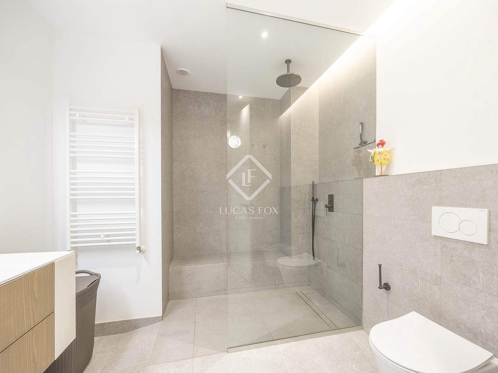 4 slaapkamer Appartement te koop in Valencia stad - € 1.690.000 (Ref: 9447423)