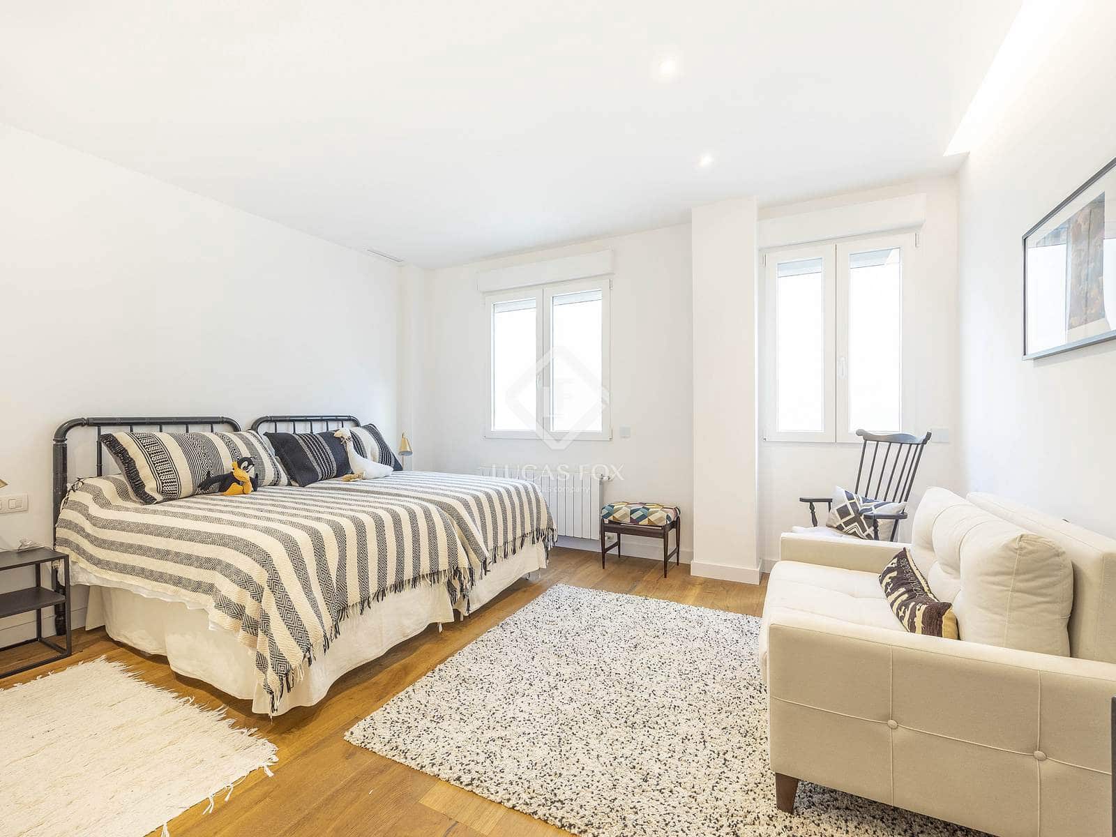 4 slaapkamer Appartement te koop in Valencia stad - € 1.690.000 (Ref: 9447423)