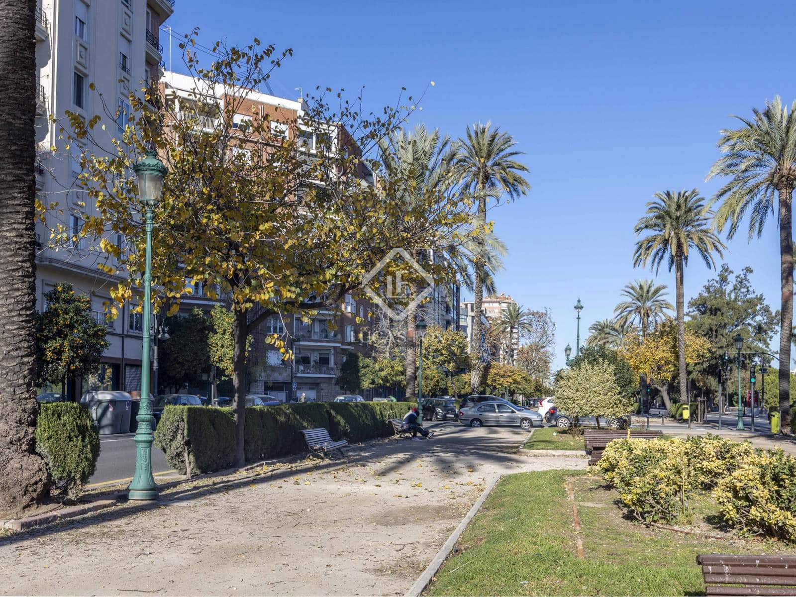 4 slaapkamer Appartement te koop in Valencia stad - € 1.690.000 (Ref: 9447423)