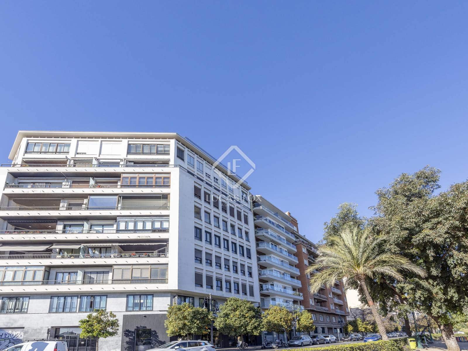 4 slaapkamer Appartement te koop in Valencia stad - € 1.690.000 (Ref: 9447423)