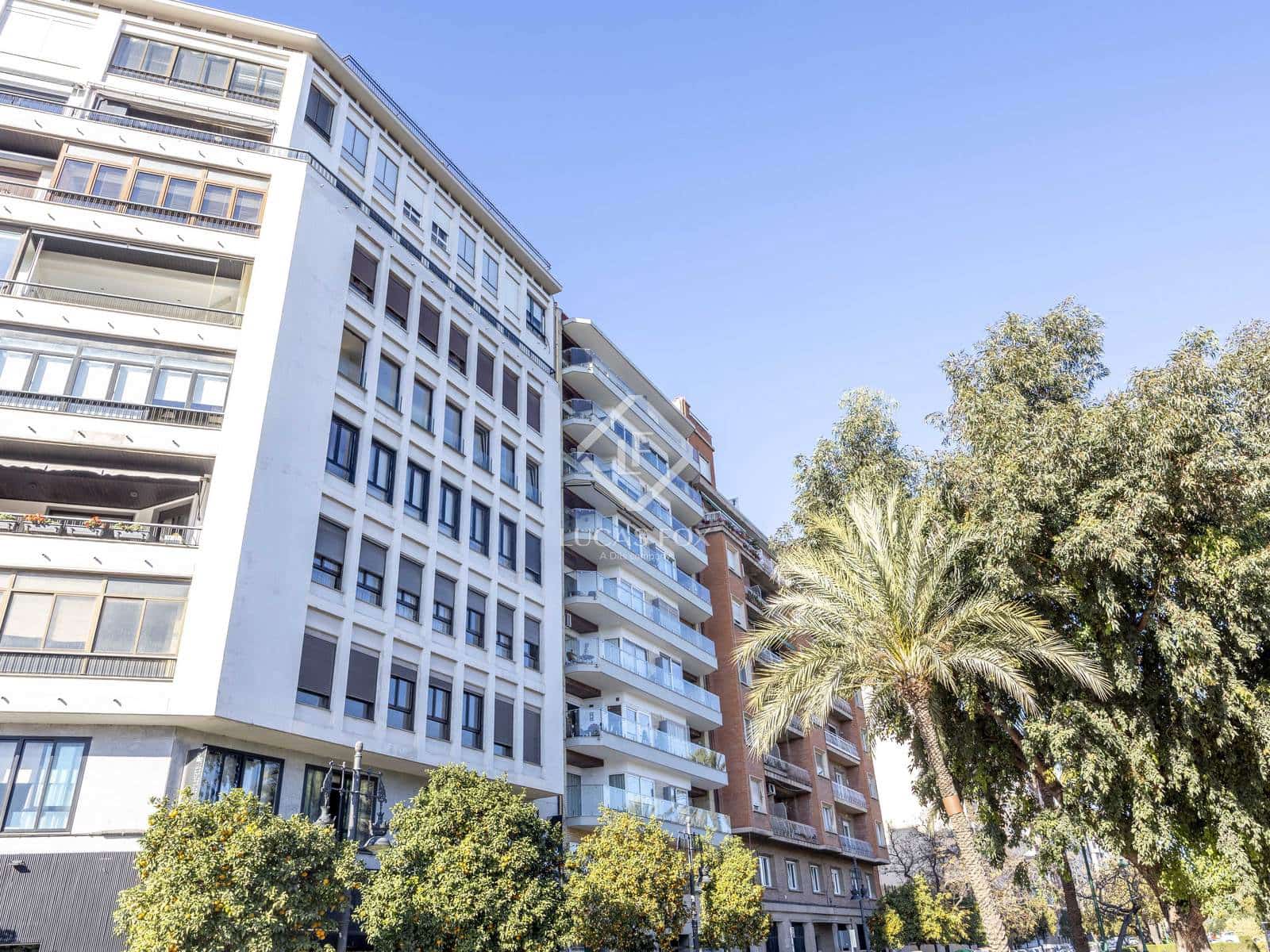 4 slaapkamer Appartement te koop in Valencia stad - € 1.690.000 (Ref: 9447423)