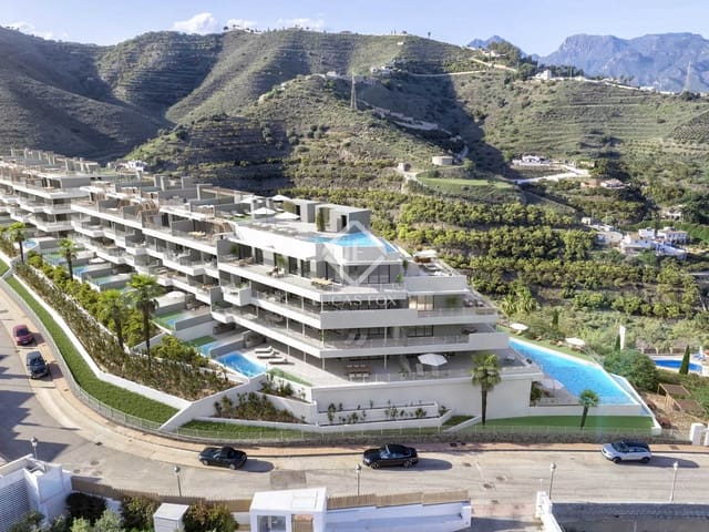 2 slaapkamer Appartement te koop in Torrox met zwembad garage - € 498.900 (Ref: 9447427)