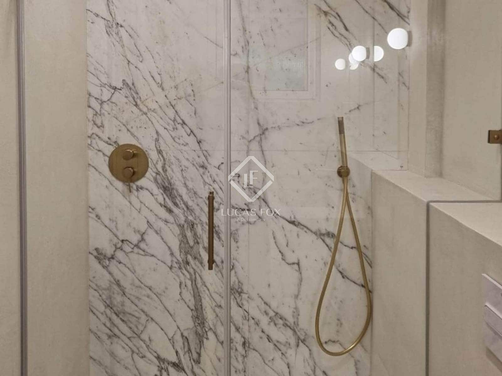 3 soveværelse Lejlighed til salg i Madrid by - € 1.695.000 (Ref: 9449701)