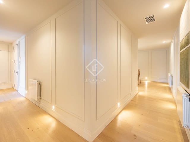 2 soveværelse Lejlighed til salg i Madrid by - € 1.990.000 (Ref: 9449703)