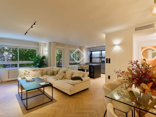 3 slaapkamer Appartement te koop in Granada stad met garage - € 1.100.000 (Ref: 9449704)