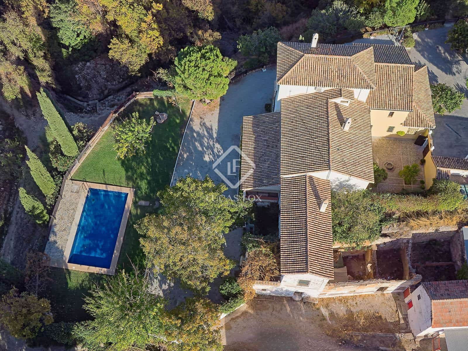 5 soveværelse Finca/Landehus til salg i Otura - € 1.195.000 (Ref: 9449705)