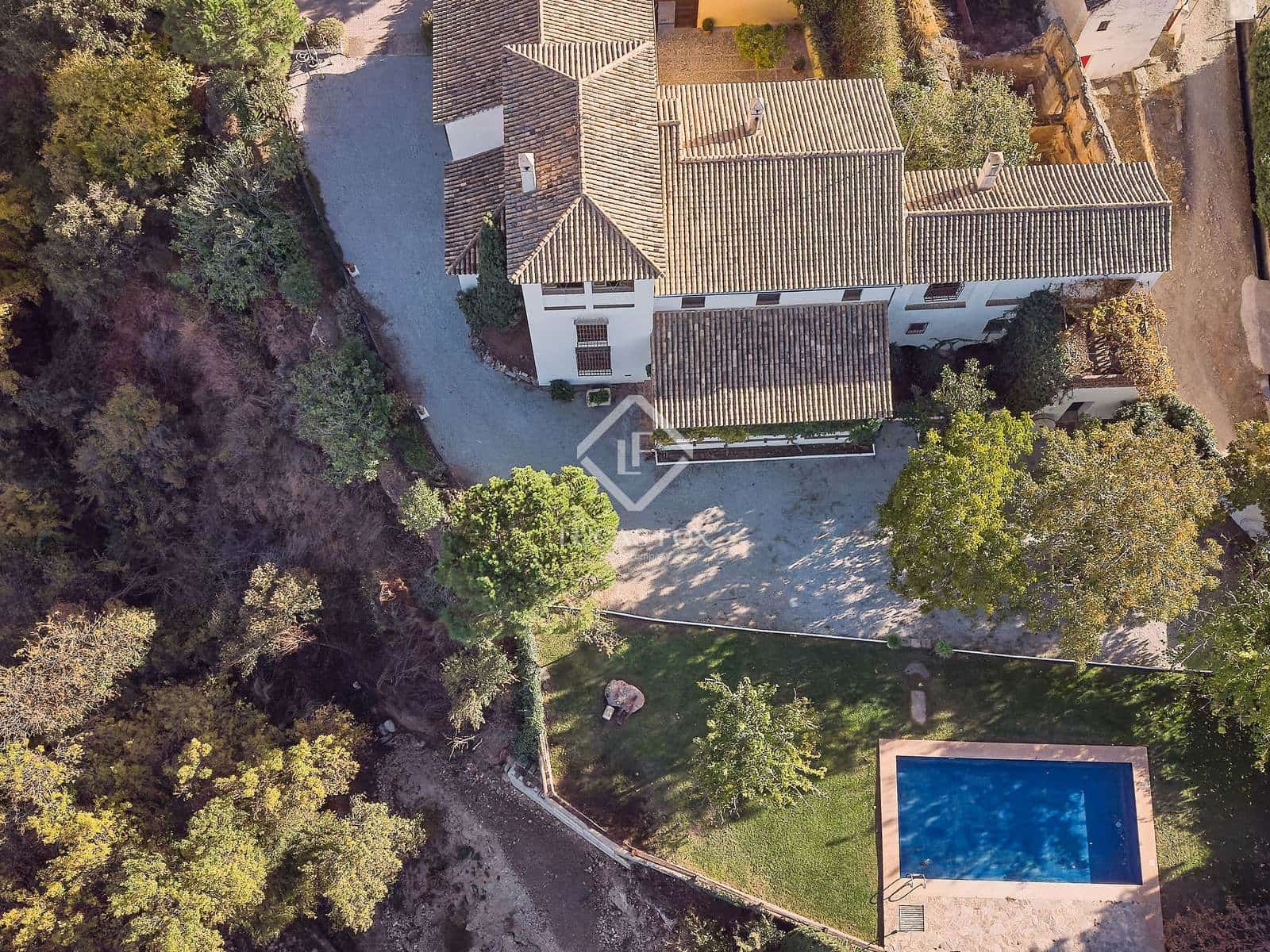 5 soveværelse Finca/Landehus til salg i Otura - € 1.195.000 (Ref: 9449705)