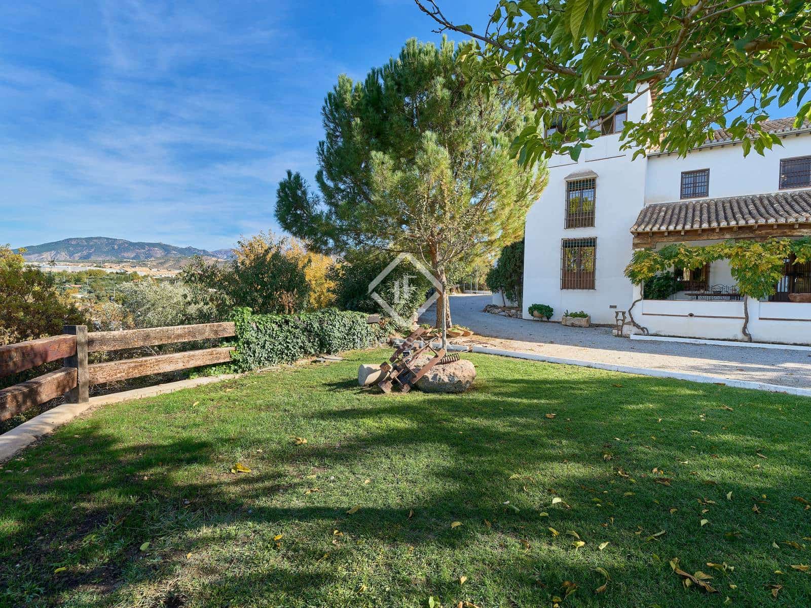 5 soveværelse Finca/Landehus til salg i Otura - € 1.195.000 (Ref: 9449705)