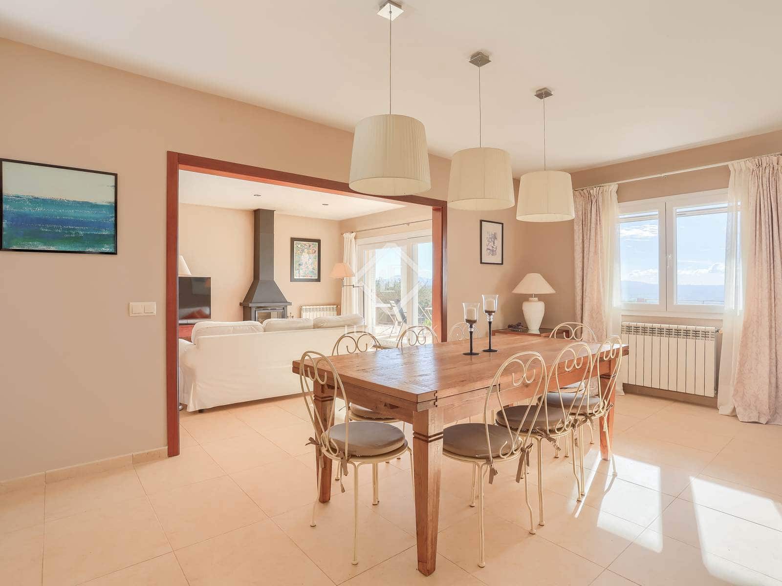 Chalet de 3 habitaciones en Puntiró en venta con piscina garaje - 1.995.000 € (Ref: 9449724)