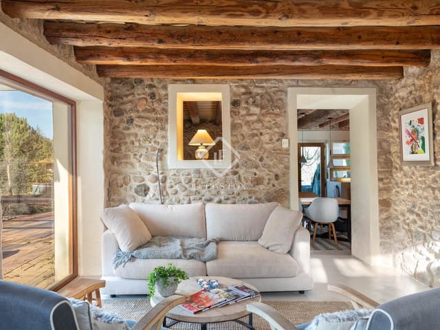 4 slaapkamer Finca/Landhuis te koop in Pontós met zwembad - € 1.175.000 (Ref: 9449725)