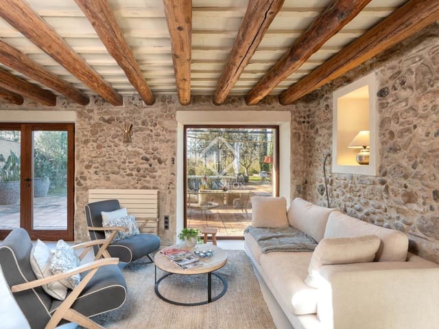 4 slaapkamer Finca/Landhuis te koop in Pontós met zwembad - € 1.175.000 (Ref: 9449725)