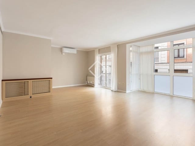 4 chambre Appartement à vendre à Barcelone ville - 875 000 € (Ref: 9449898)