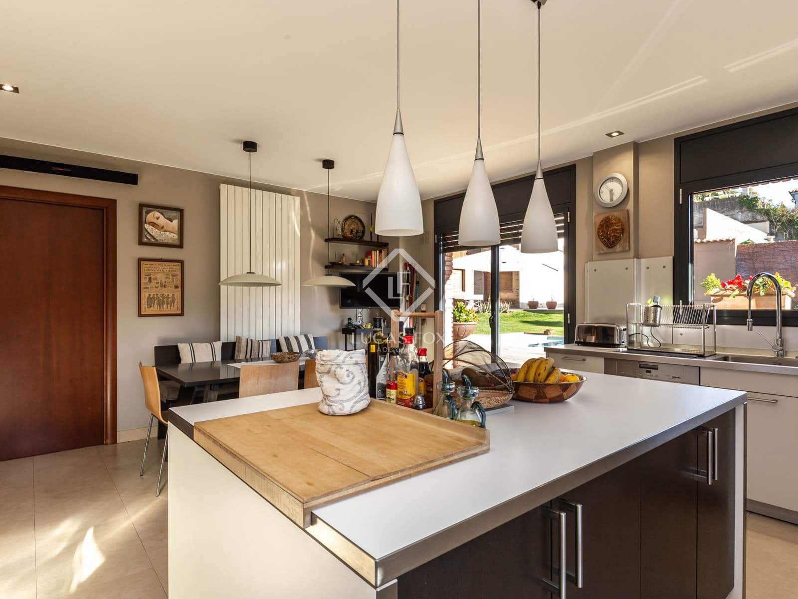 7 slaapkamer Villa te koop in Sant Cugat del Valles met zwembad garage - € 2.475.000 (Ref: 9449899)