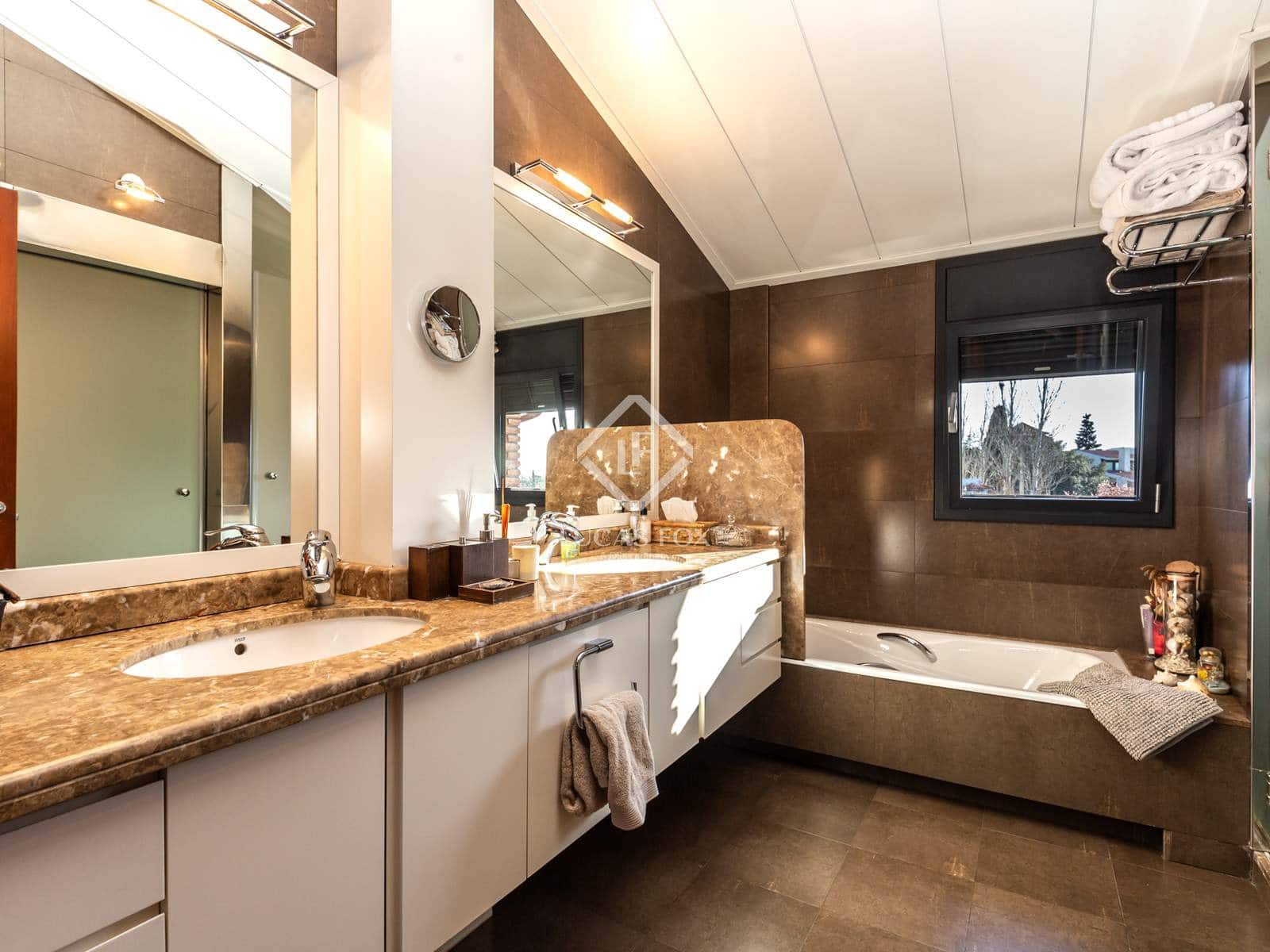 7 slaapkamer Villa te koop in Sant Cugat del Valles met zwembad garage - € 2.475.000 (Ref: 9449899)