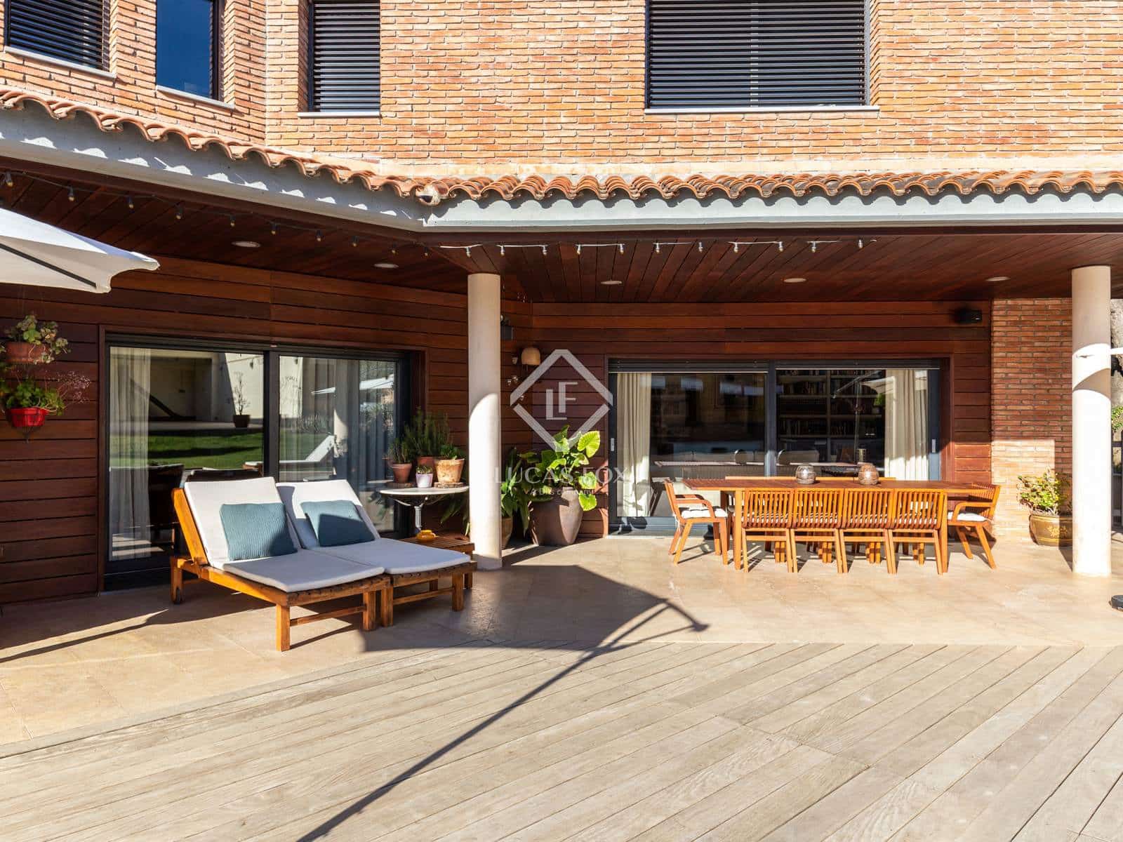 7 slaapkamer Villa te koop in Sant Cugat del Valles met zwembad garage - € 2.475.000 (Ref: 9449899)