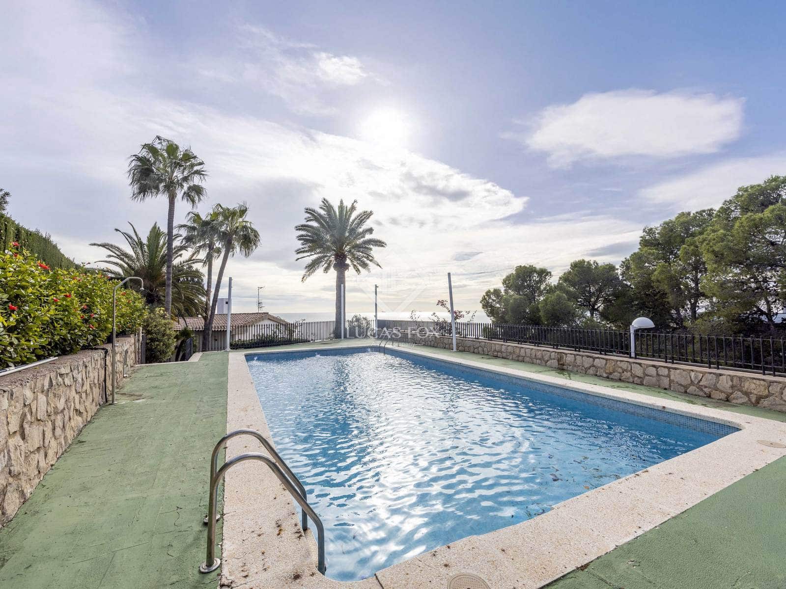 Chalet de 6 habitaciones en Oropesa  en venta con piscina garaje - 2.580.000 € (Ref: 9449900)