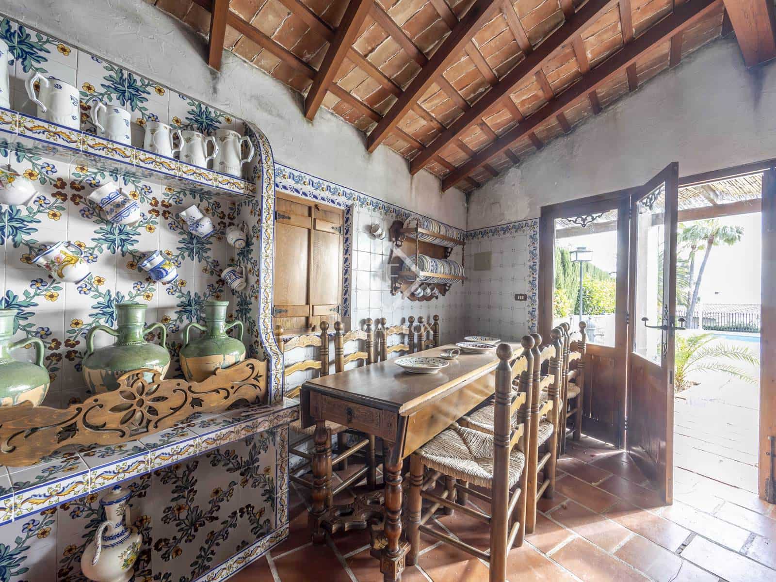 Chalet de 6 habitaciones en Oropesa  en venta con piscina garaje - 2.580.000 € (Ref: 9449900)