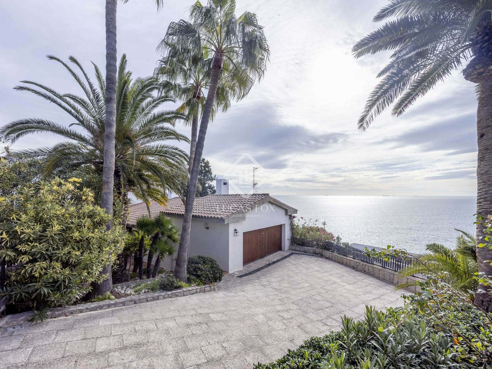 Chalet de 6 habitaciones en Oropesa  en venta con piscina garaje - 2.580.000 € (Ref: 9449900)