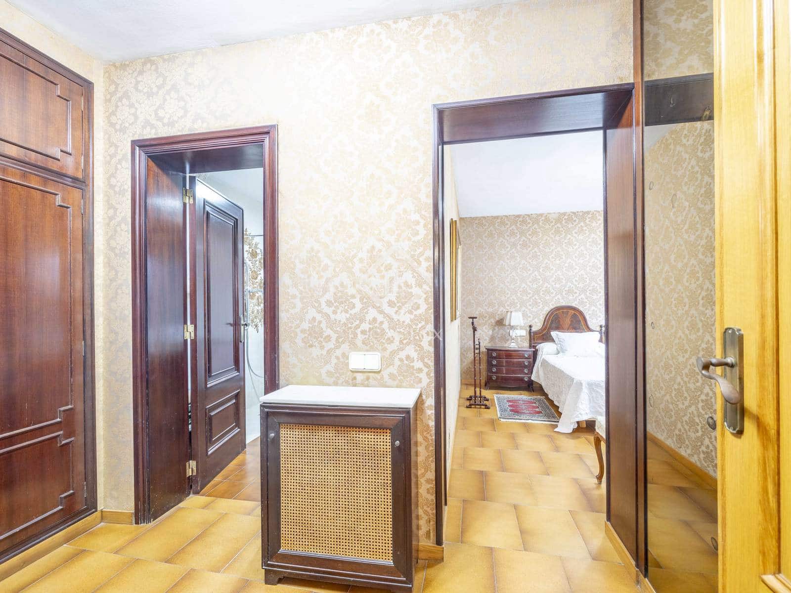 Chalet de 6 habitaciones en Oropesa  en venta con piscina garaje - 2.580.000 € (Ref: 9449900)