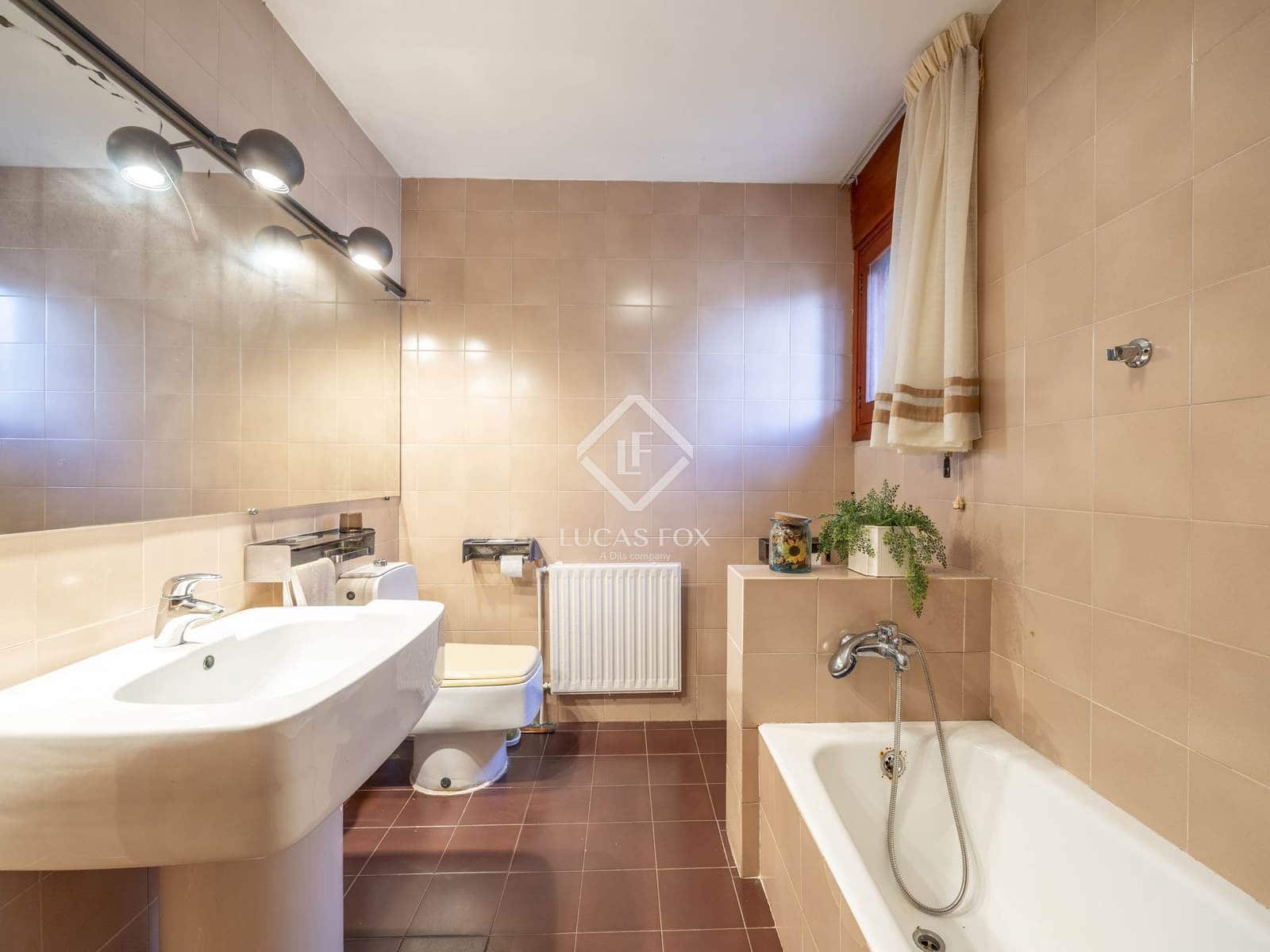 Chalet de 6 habitaciones en Oropesa  en venta con piscina garaje - 2.580.000 € (Ref: 9449900)