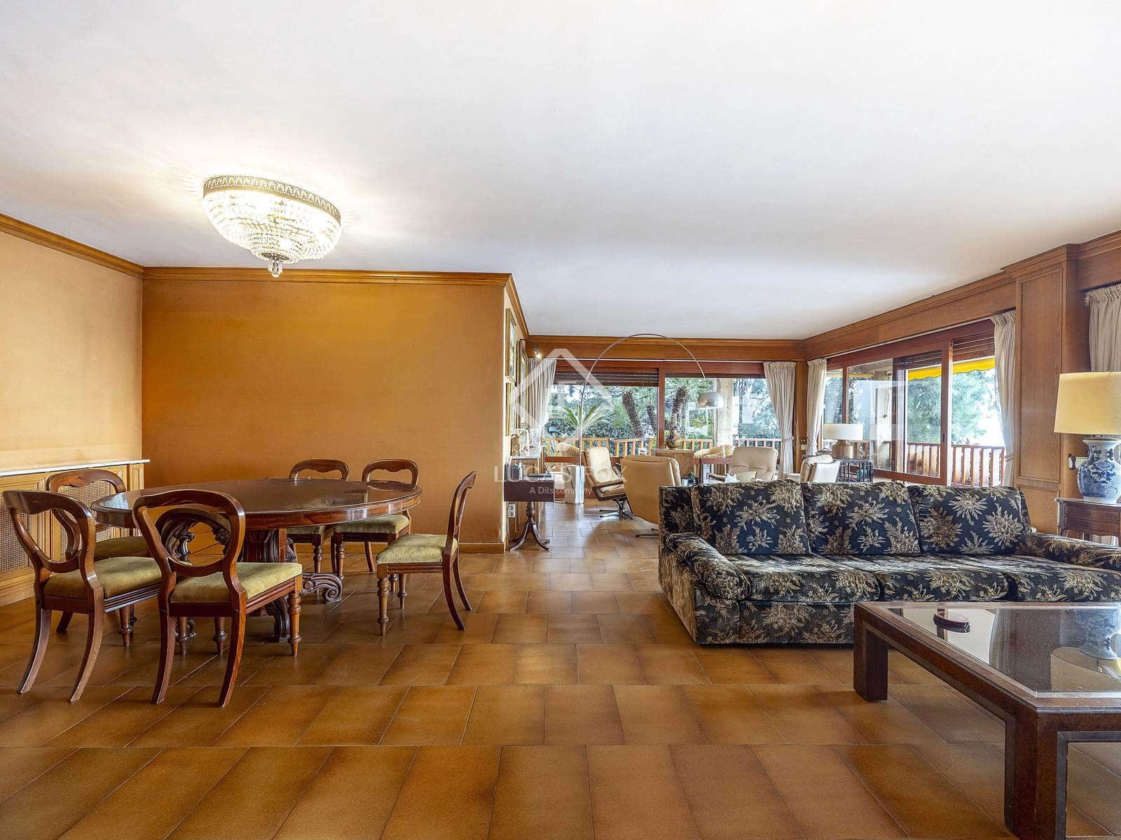 Chalet de 6 habitaciones en Oropesa  en venta con piscina garaje - 2.580.000 € (Ref: 9449900)