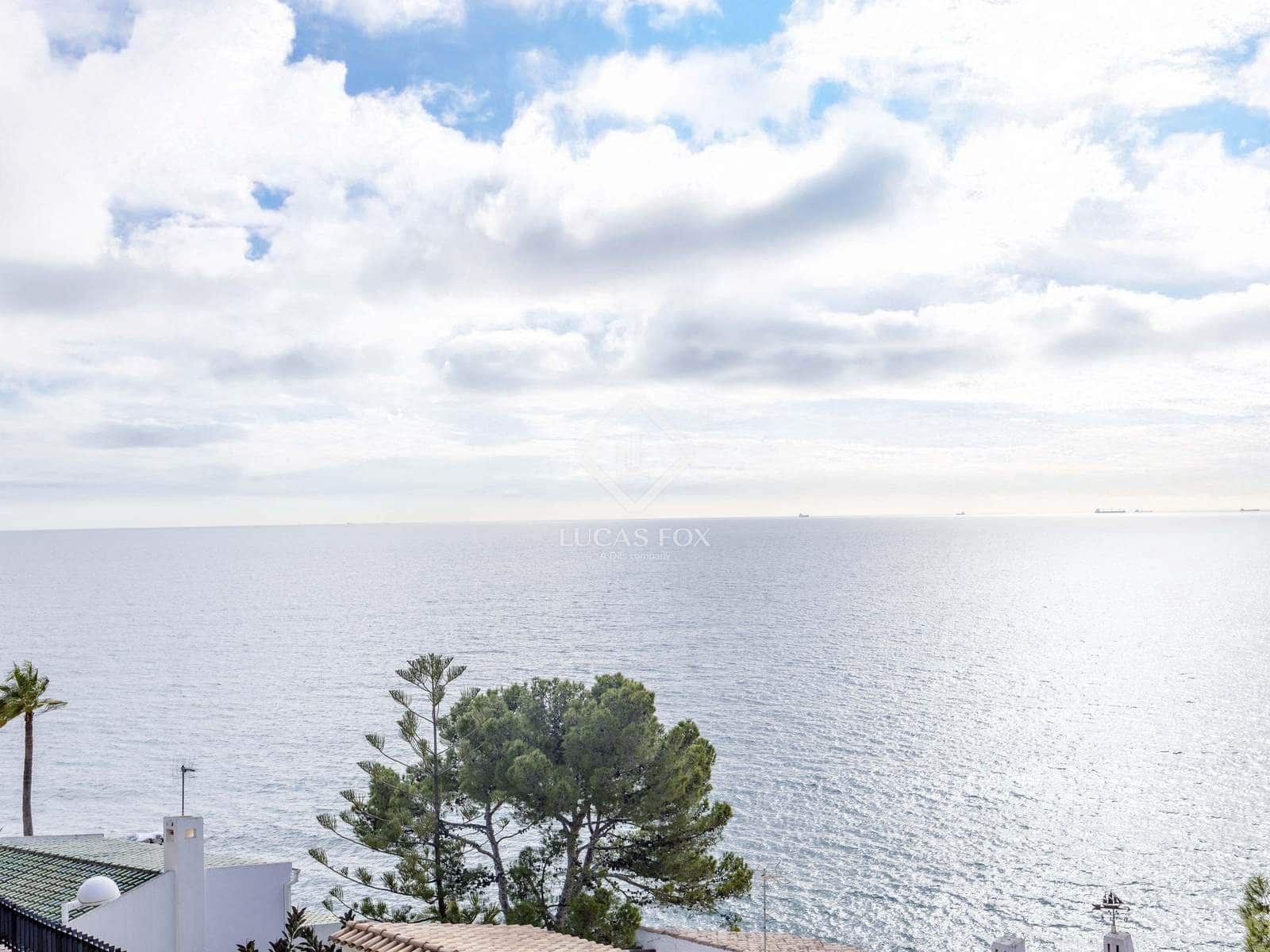 Chalet de 6 habitaciones en Oropesa  en venta con piscina garaje - 2.580.000 € (Ref: 9449900)