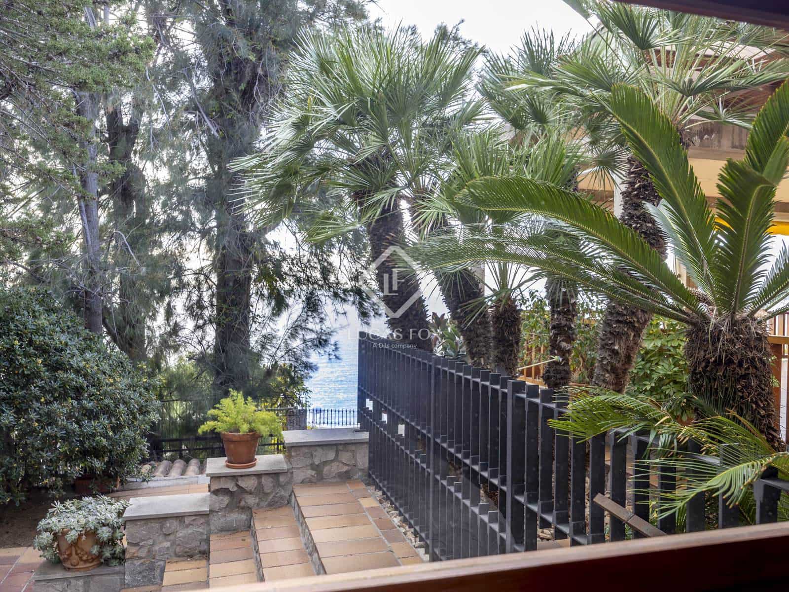 Chalet de 6 habitaciones en Oropesa  en venta con piscina garaje - 2.580.000 € (Ref: 9449900)