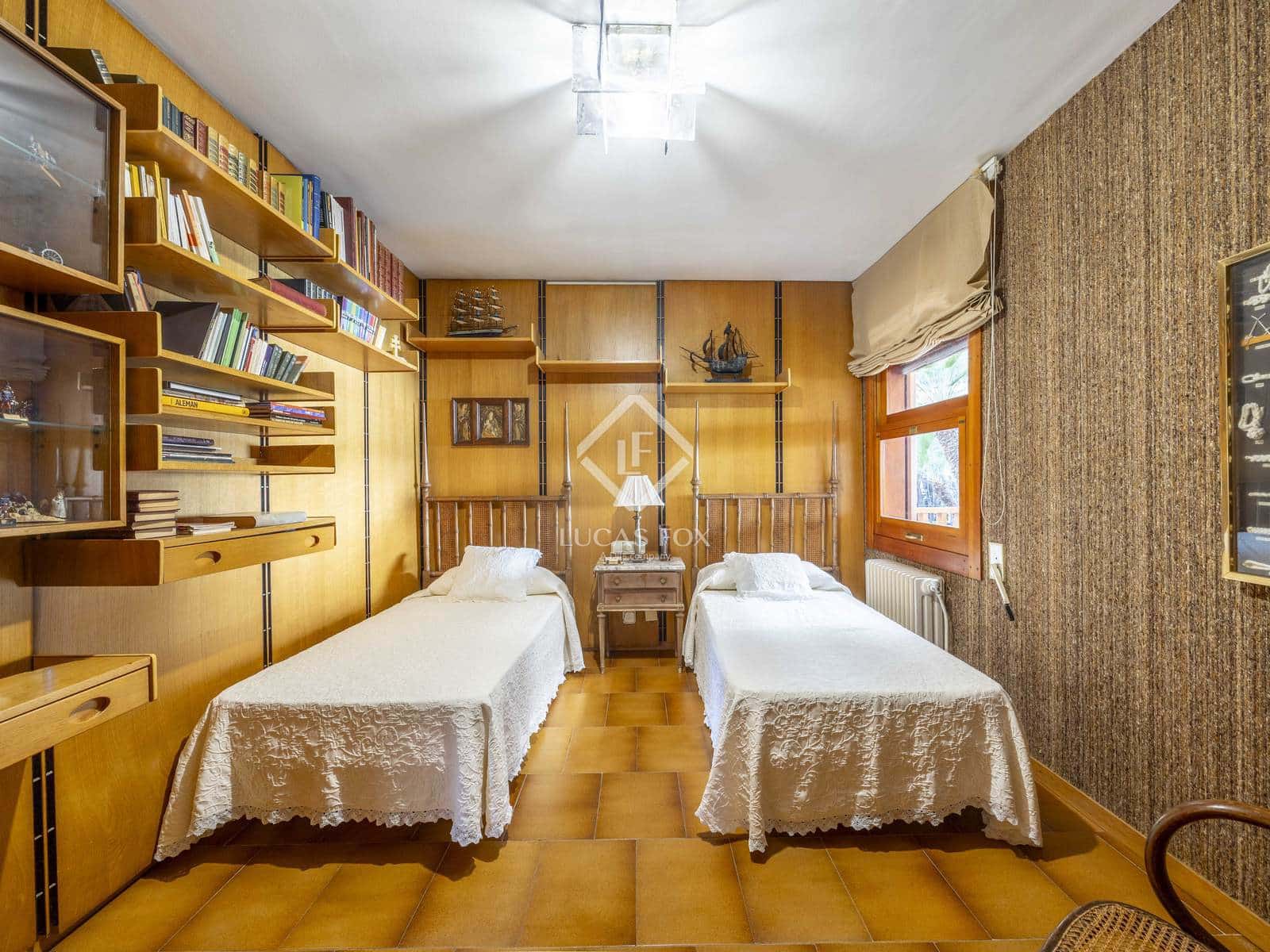 Chalet de 6 habitaciones en Oropesa  en venta con piscina garaje - 2.580.000 € (Ref: 9449900)