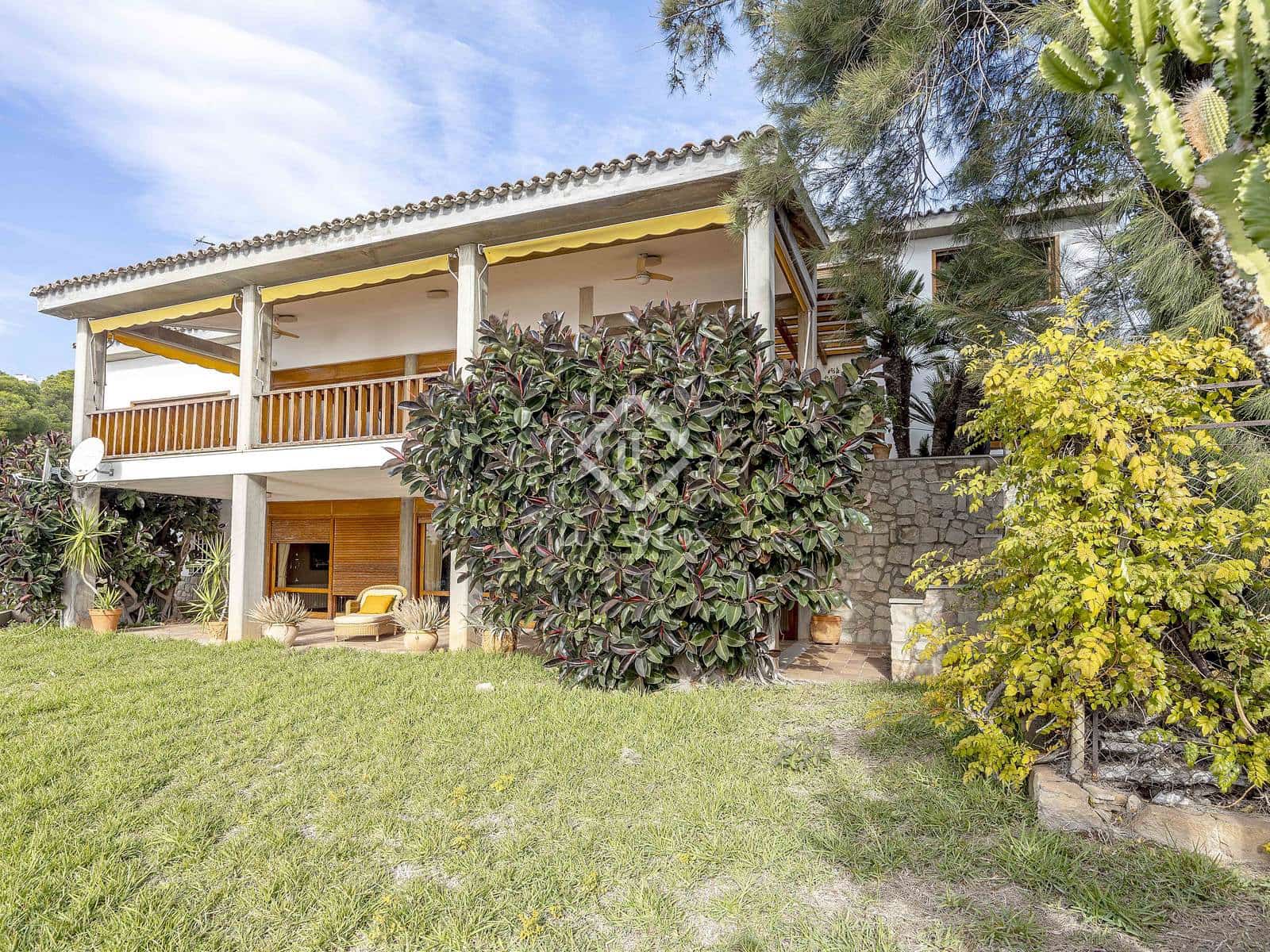 Chalet de 6 habitaciones en Oropesa  en venta con piscina garaje - 2.580.000 € (Ref: 9449900)