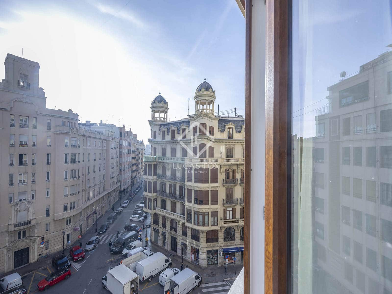 4 bedroom Apartment for sale in Valencia city - € 990,000 (Ref: 9449901)