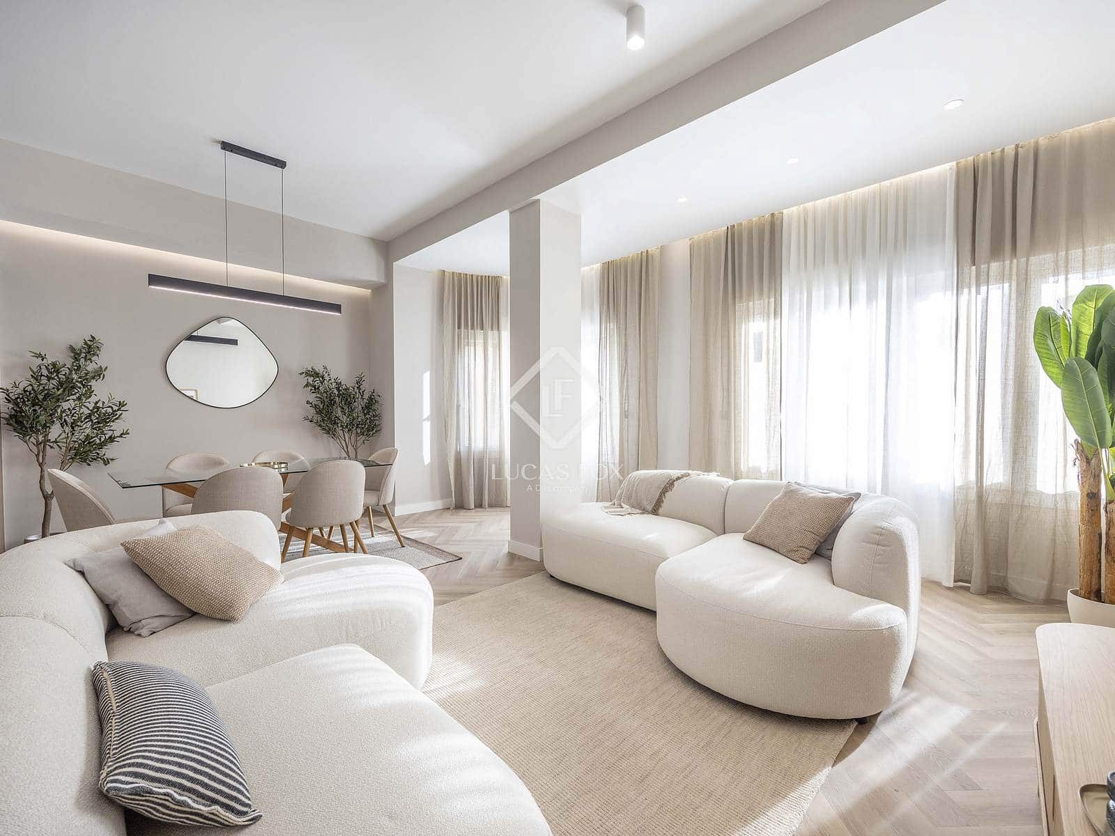 4 bedroom Apartment for sale in Valencia city - € 990,000 (Ref: 9449901)