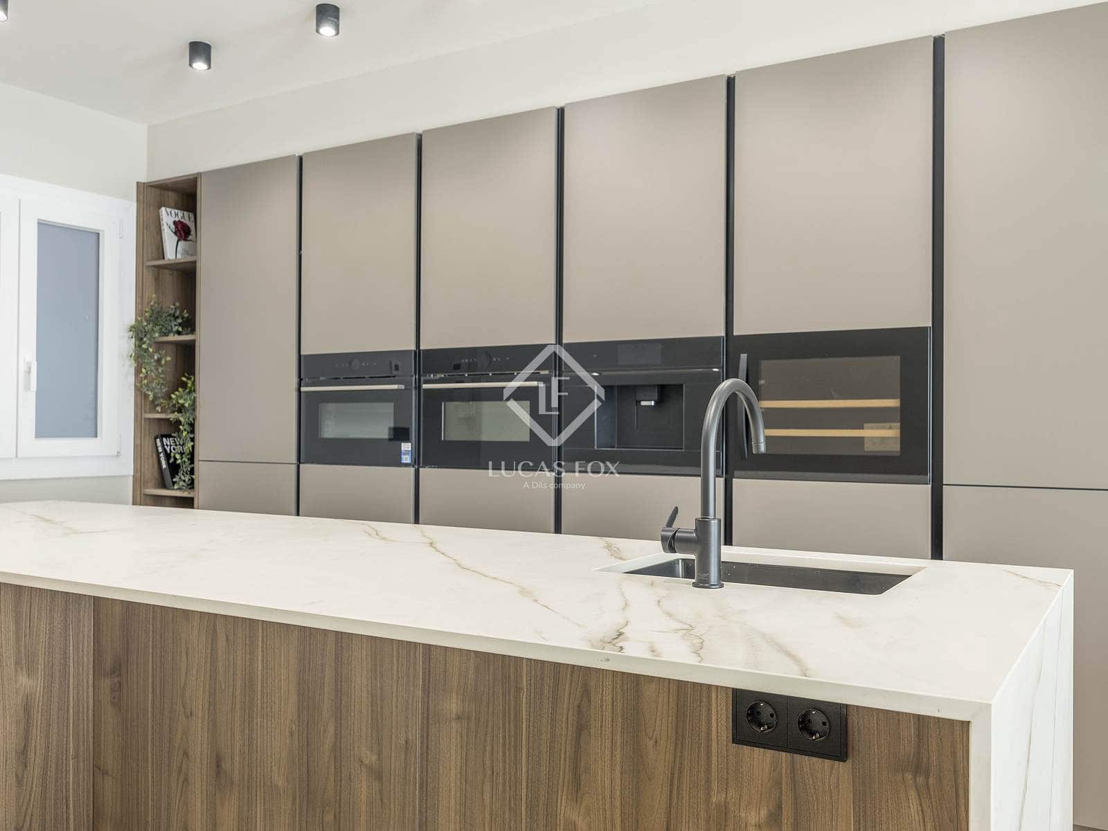 4 bedroom Apartment for sale in Valencia city - € 990,000 (Ref: 9449901)