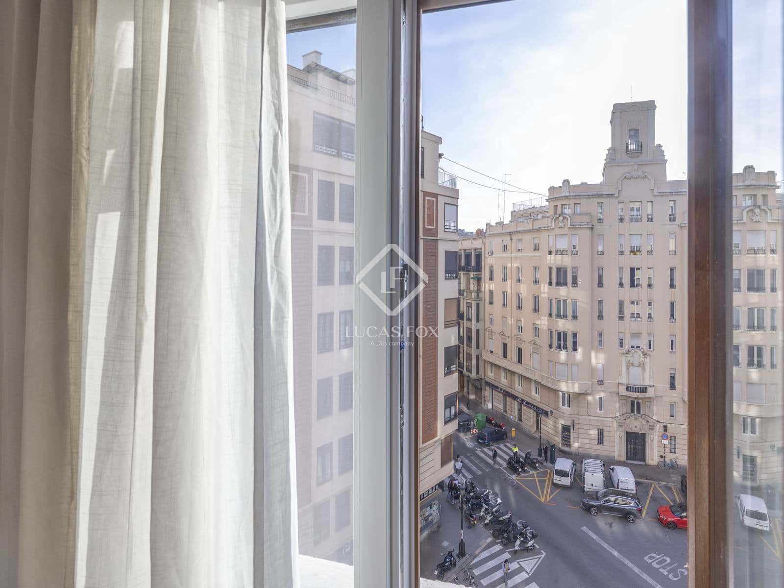 4 bedroom Apartment for sale in Valencia city - € 990,000 (Ref: 9449901)