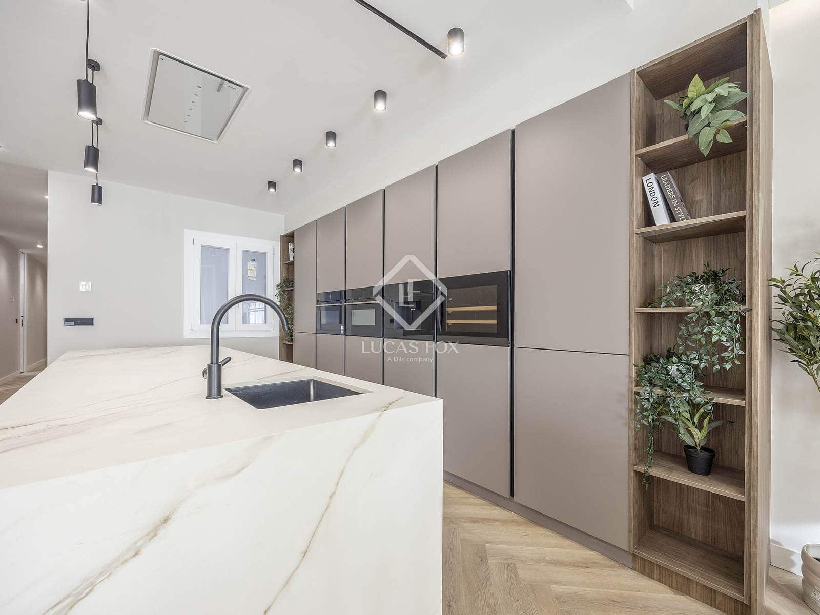 4 bedroom Apartment for sale in Valencia city - € 990,000 (Ref: 9449901)