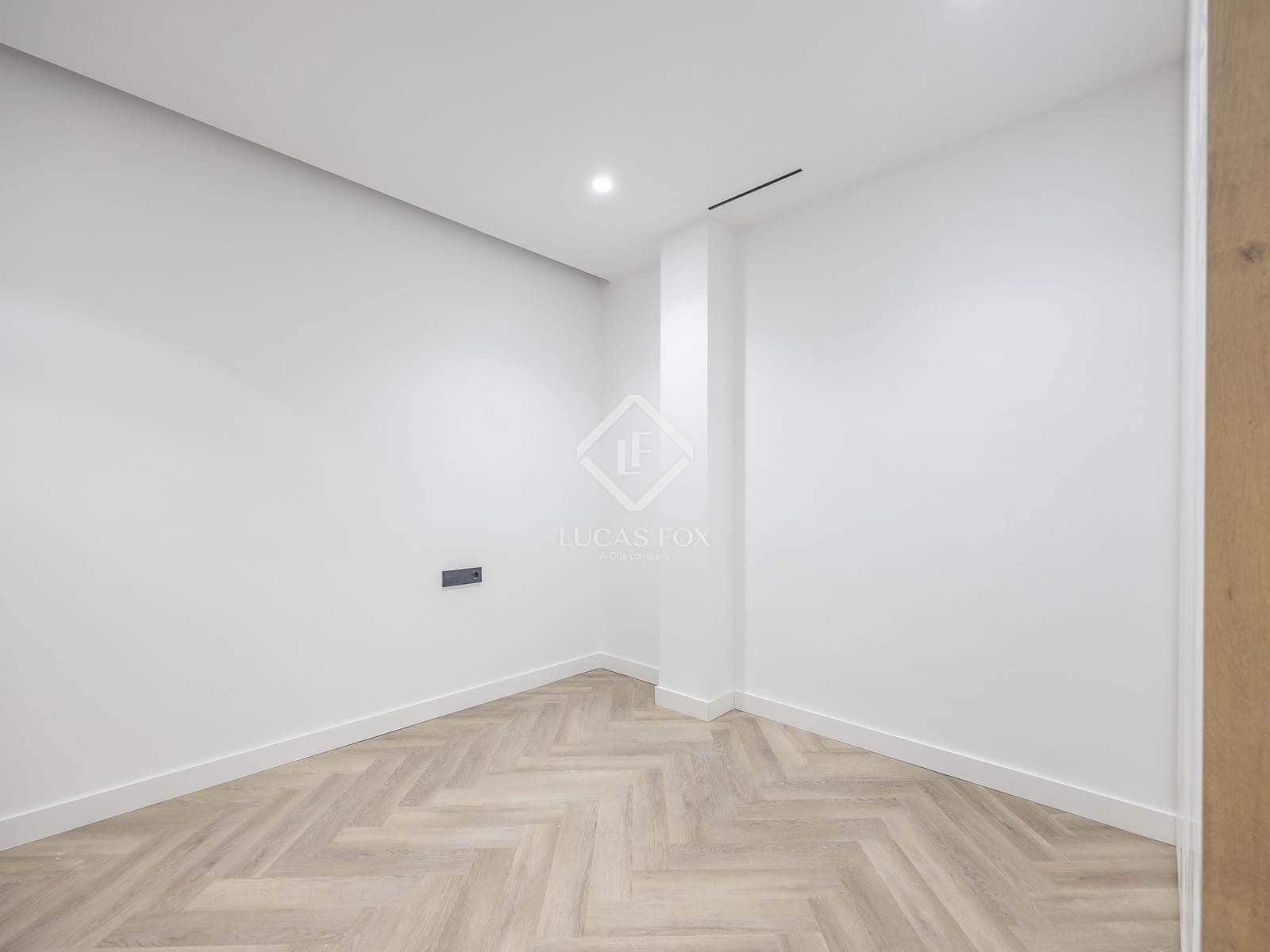 4 bedroom Apartment for sale in Valencia city - € 990,000 (Ref: 9449901)