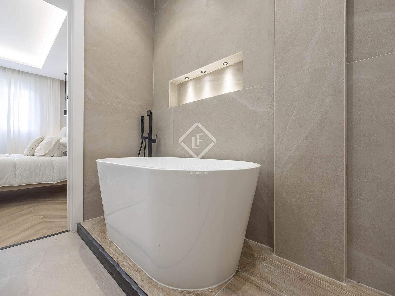 4 bedroom Apartment for sale in Valencia city - € 990,000 (Ref: 9449901)