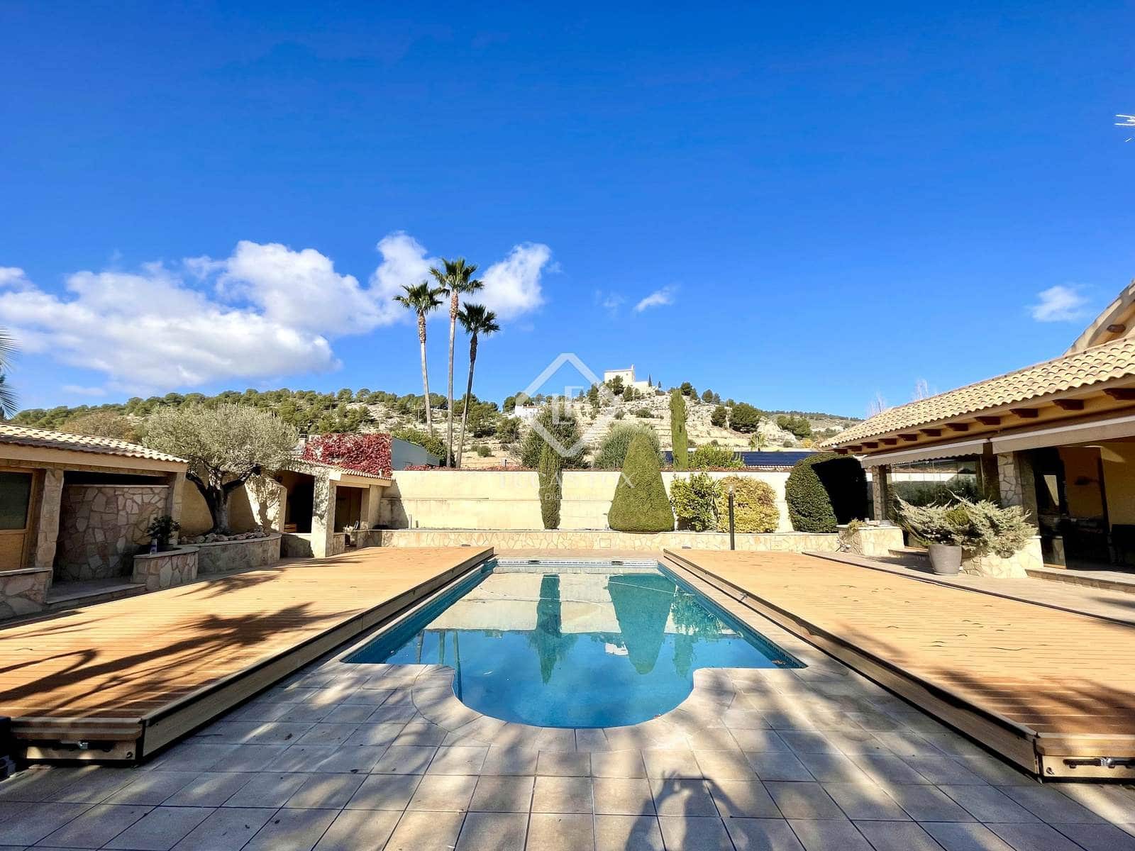 5 slaapkamer Villa te koop in Ibi met zwembad - € 800.000 (Ref: 9449902)