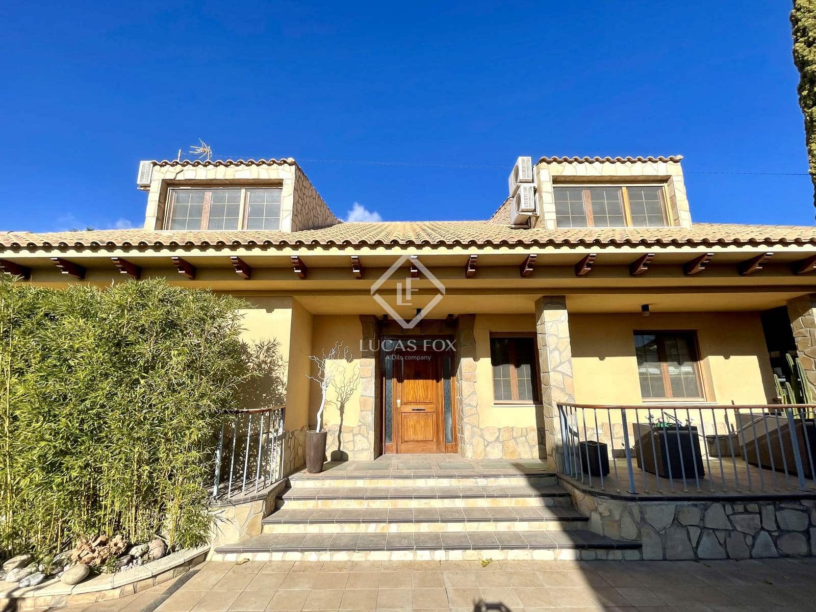 5 slaapkamer Villa te koop in Ibi met zwembad - € 800.000 (Ref: 9449902)