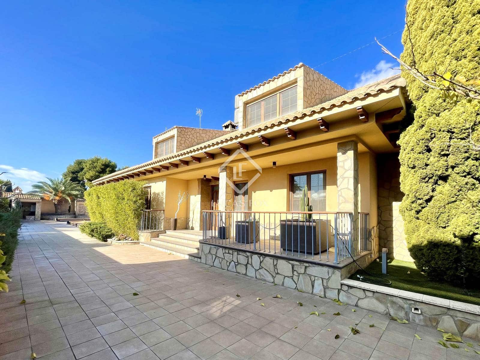 5 slaapkamer Villa te koop in Ibi met zwembad - € 800.000 (Ref: 9449902)