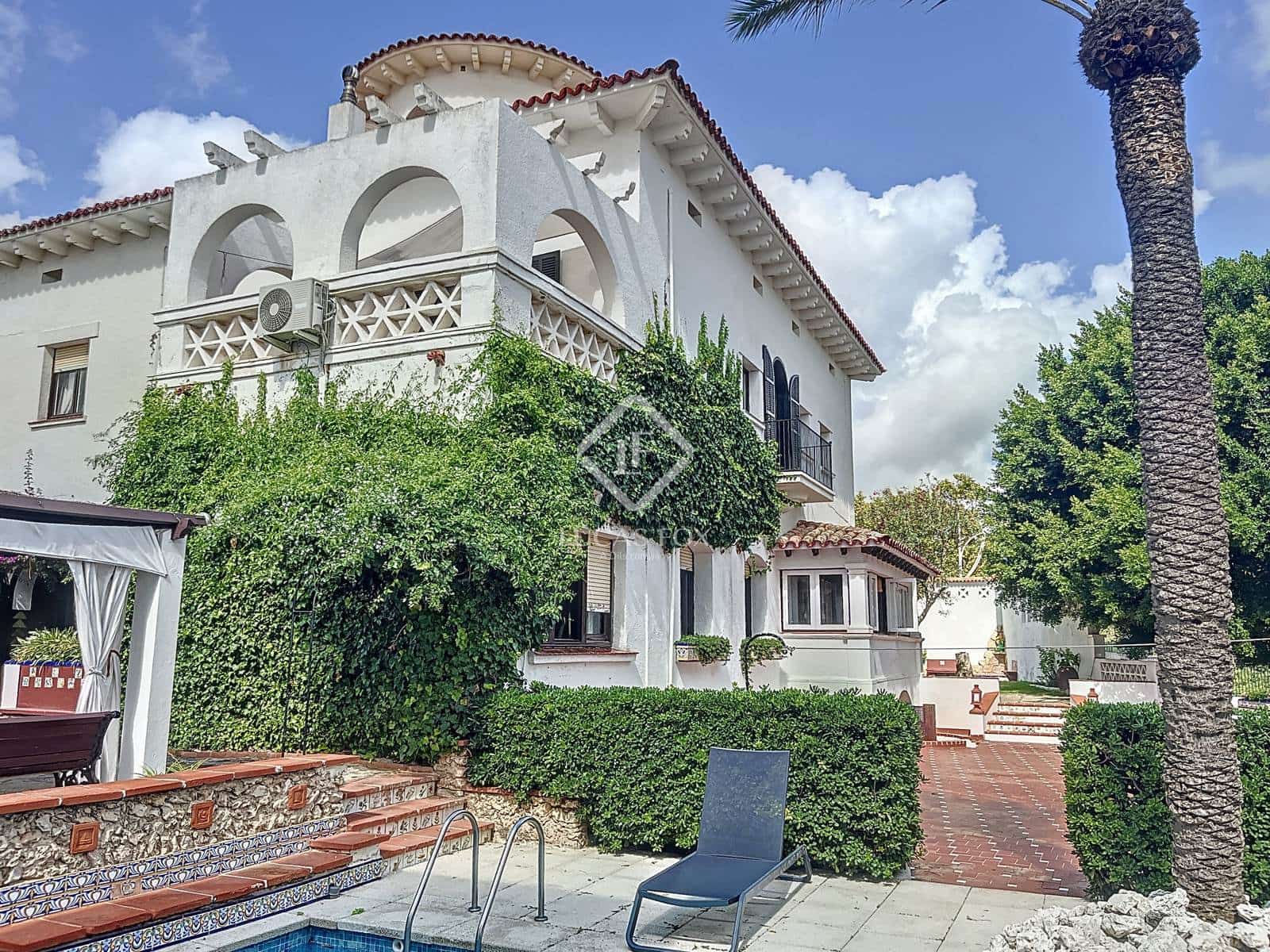 Chalet de 9 habitaciones en Mahón / Maó en venta con piscina garaje - 3.900.000 € (Ref: 9450559)