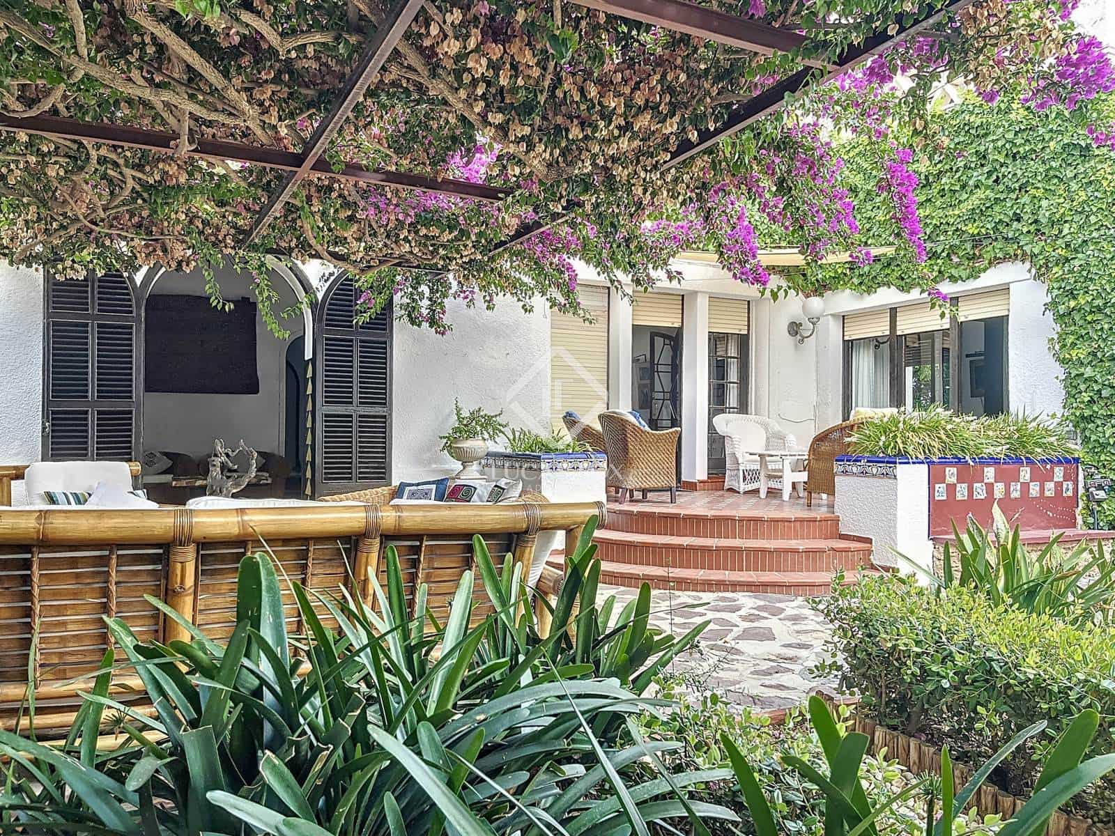 Chalet de 9 habitaciones en Mahón / Maó en venta con piscina garaje - 3.900.000 € (Ref: 9450559)