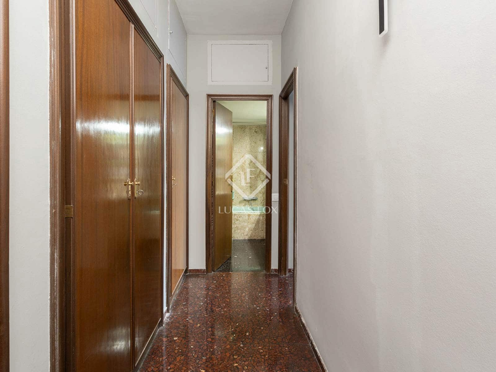 4 slaapkamer Appartement te koop in Barcelona stad met garage - € 1.099.000 (Ref: 9450850)