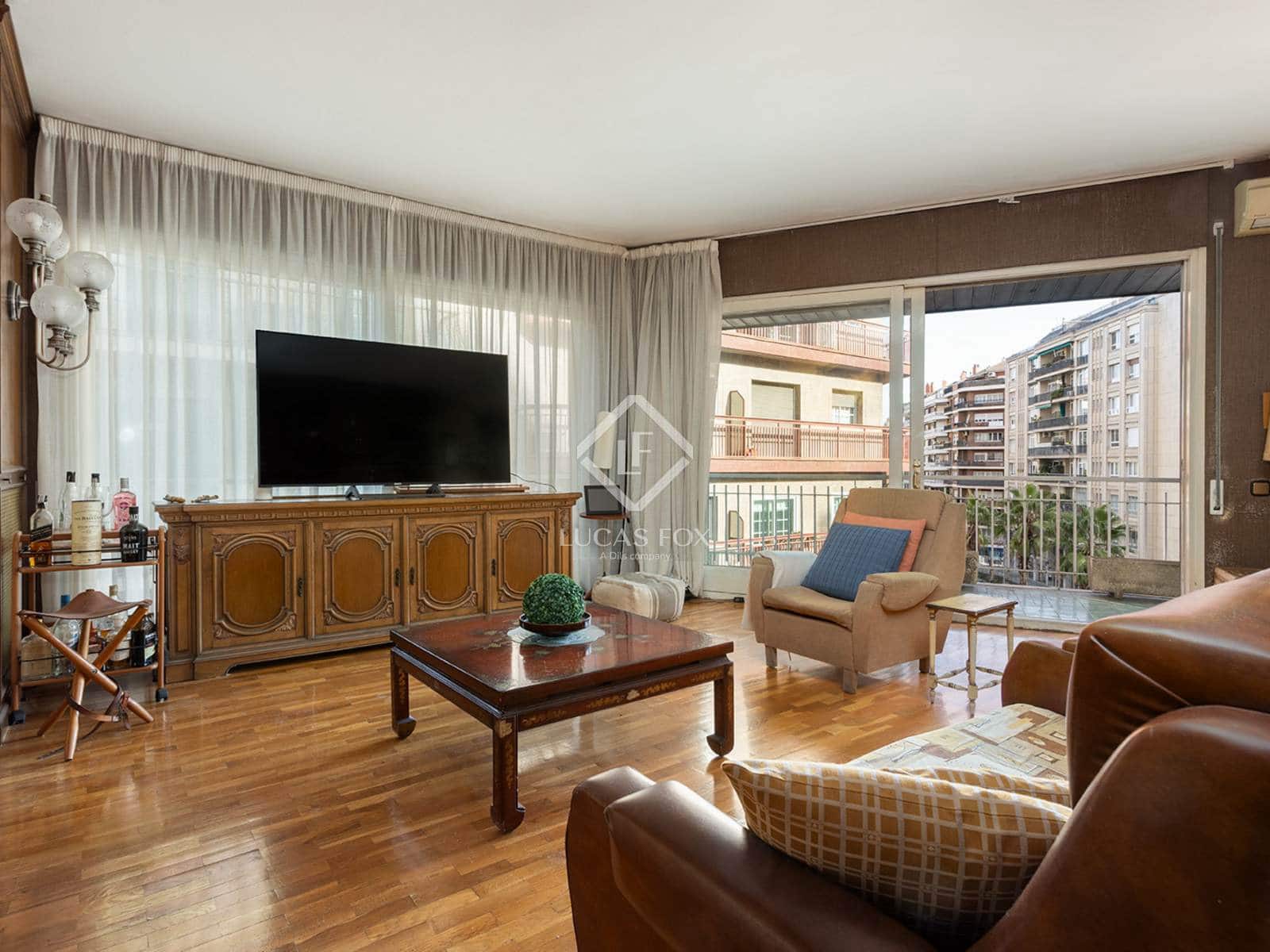 4 slaapkamer Appartement te koop in Barcelona stad met garage - € 1.099.000 (Ref: 9450850)