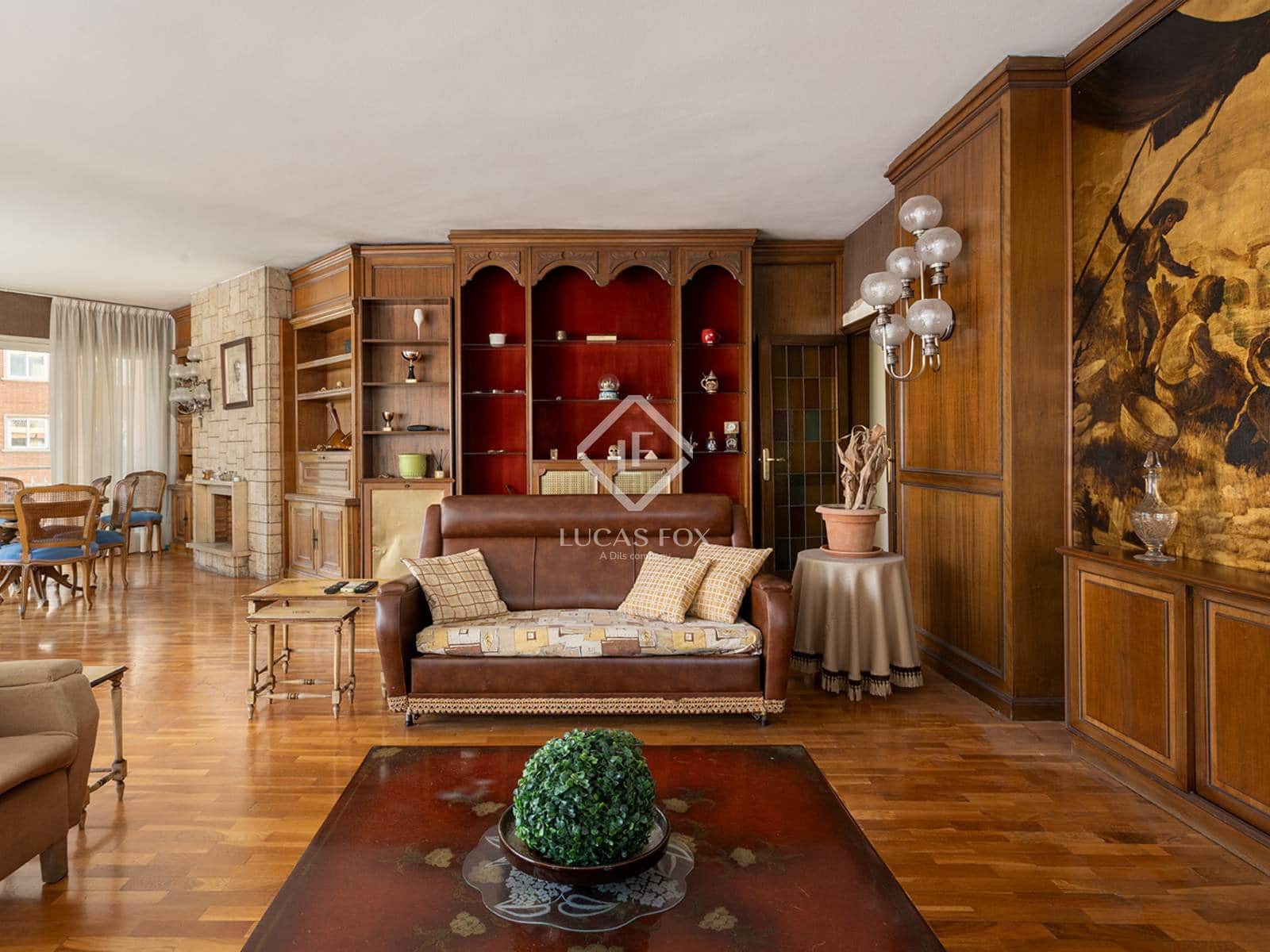 4 slaapkamer Appartement te koop in Barcelona stad met garage - € 1.099.000 (Ref: 9450850)