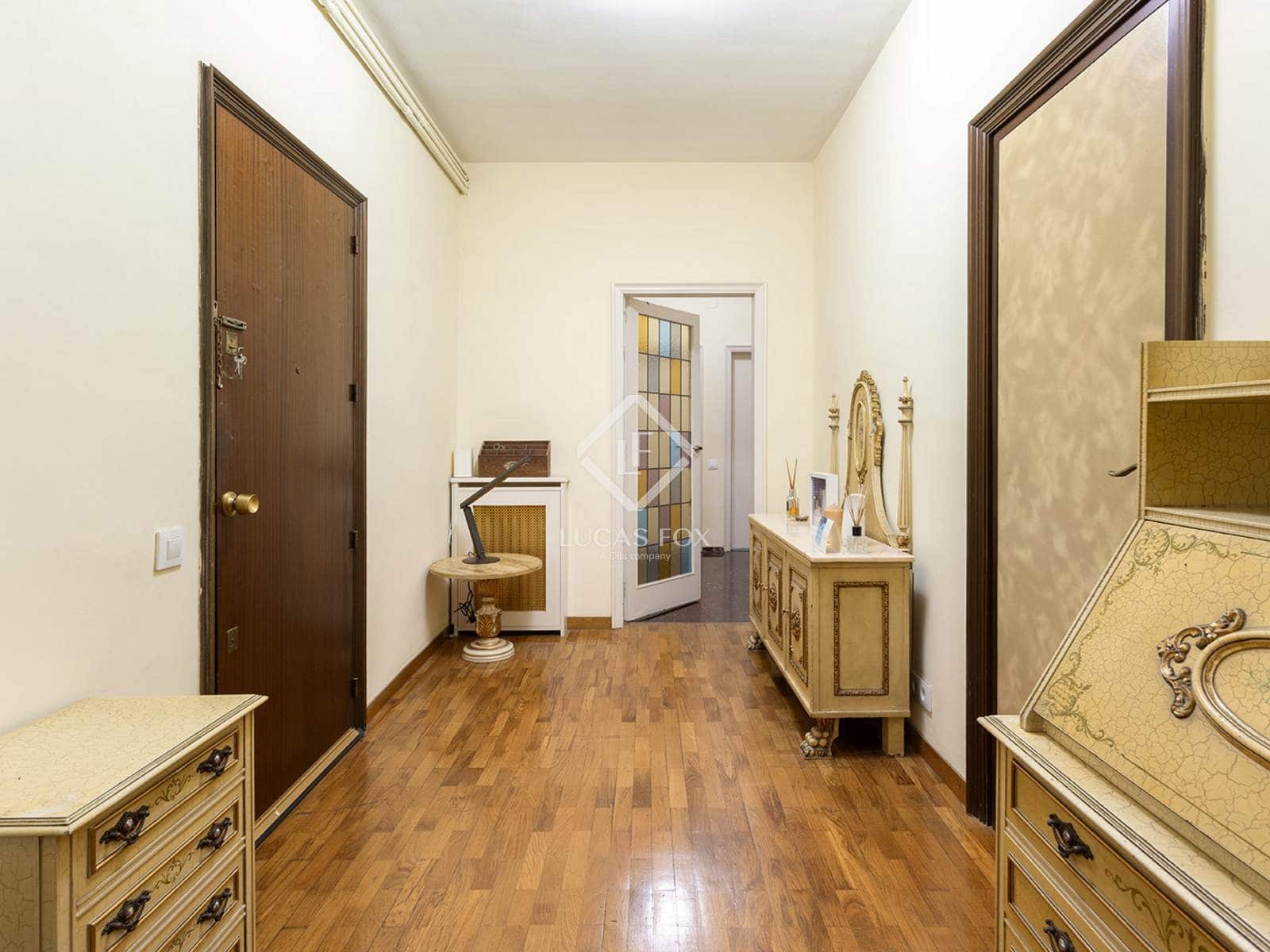 4 slaapkamer Appartement te koop in Barcelona stad met garage - € 1.099.000 (Ref: 9450850)