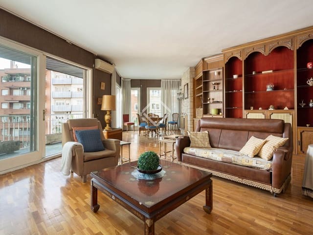 4 slaapkamer Appartement te koop in Barcelona stad met garage - € 1.099.000 (Ref: 9450850)