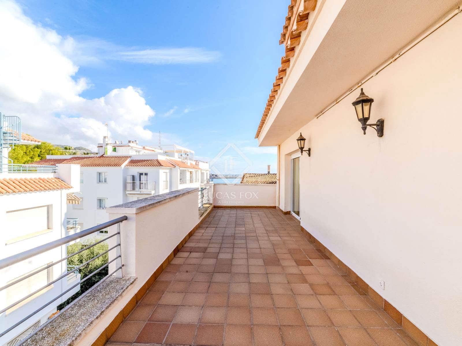 3 slaapkamer Penthouse te koop in Sitges met garage - € 895.000 (Ref: 9451496)