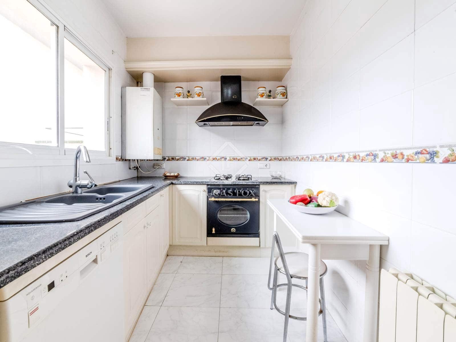 3 slaapkamer Penthouse te koop in Sitges met garage - € 895.000 (Ref: 9451496)