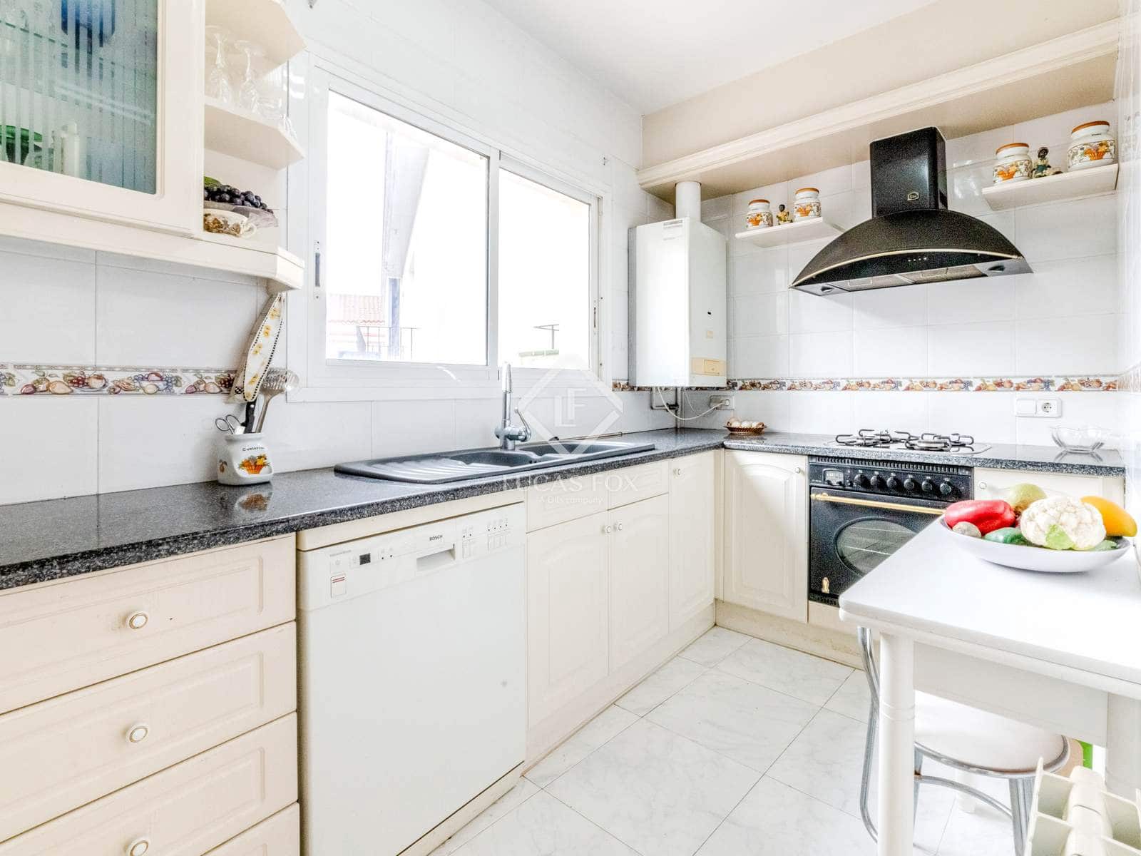 3 slaapkamer Penthouse te koop in Sitges met garage - € 895.000 (Ref: 9451496)